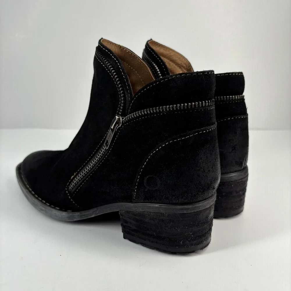 Born Malta Women's US 6.5M Black Distressed Suede Leather Zip Moto Bootie Casual